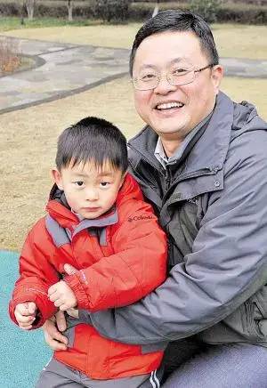 10年前，被父亲逼迫零下13度裸跑的4岁小男孩，现在怎么样了？_http://www.jidianku.com_招生问答_第5张