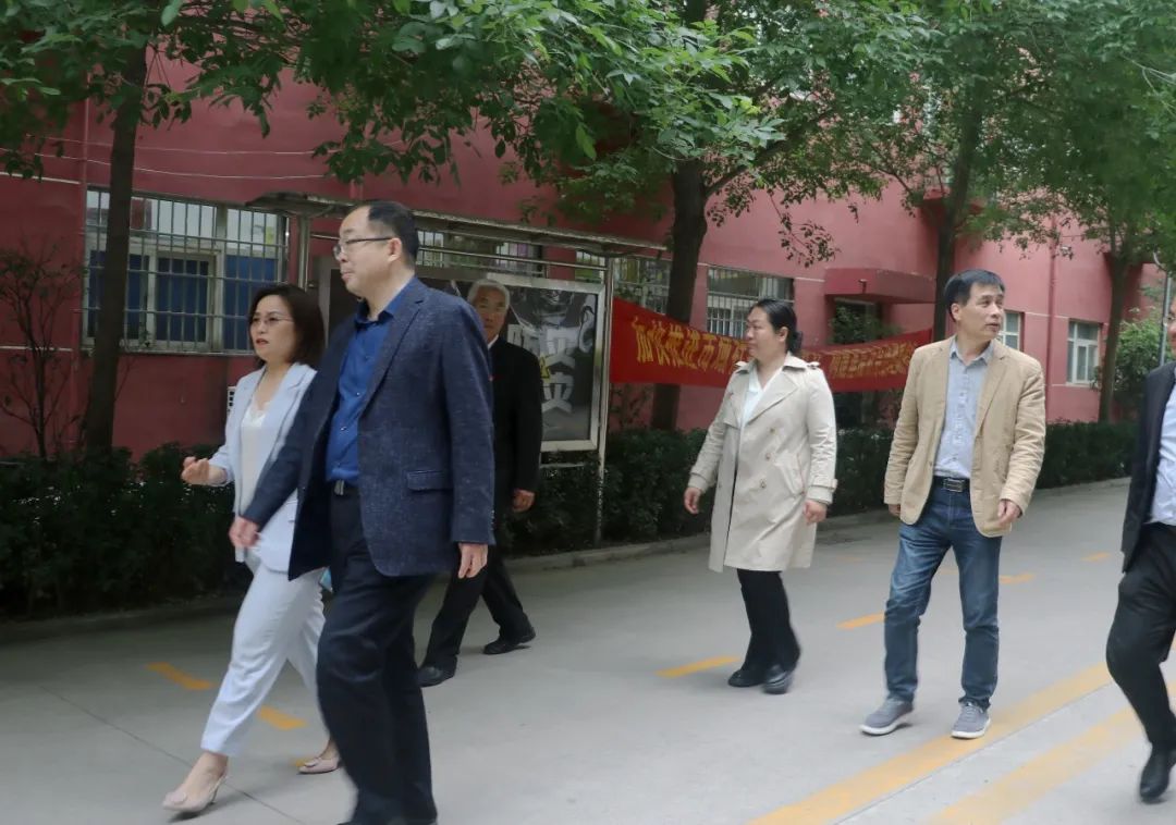 迎督导检查，促优质发展——郑州平原邮电中等专业学校迎接达标校检查_http://www.jidianku.com_校园动态_第3张